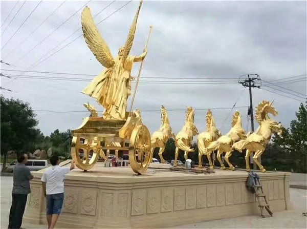 阿波罗战车铜像.jpg 阿波罗战车铜像.jpg