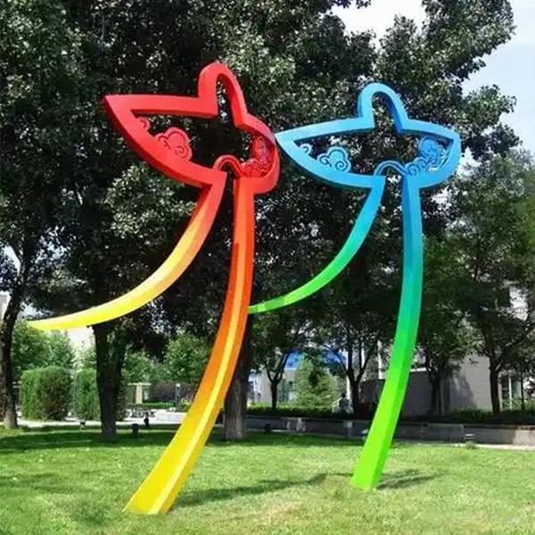 不锈钢彩绘雕塑