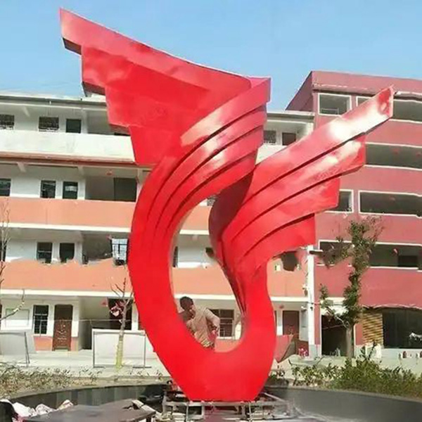 不锈钢翅膀雕塑