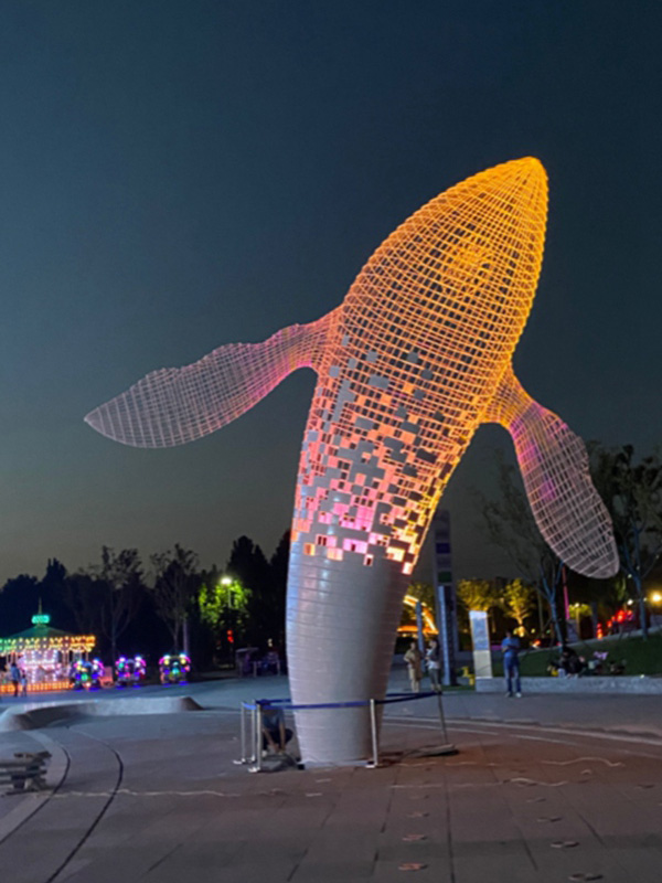 不锈钢鲸鱼雕塑