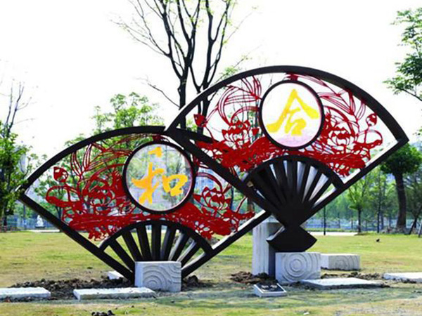 不锈钢扇子雕塑