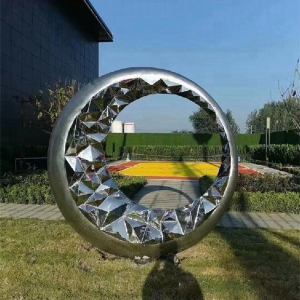 不锈钢圆环雕塑