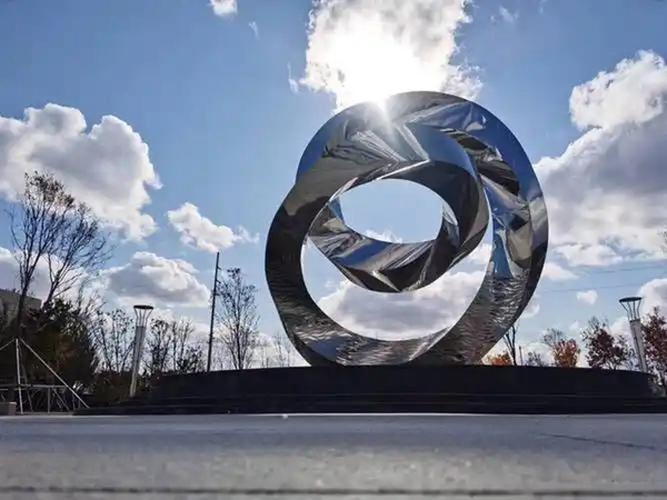 不锈钢圆环雕塑