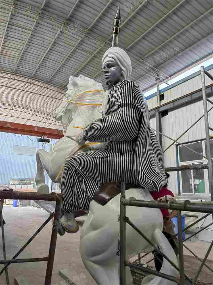 海外西非国家贝宁玻璃钢雕塑(图9)