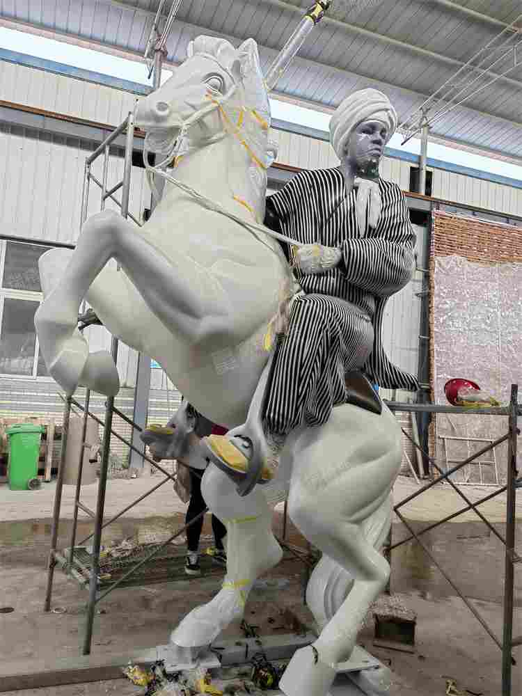 海外西非国家贝宁玻璃钢雕塑(图10)