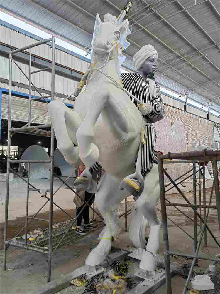 海外西非国家贝宁玻璃钢雕塑(图12)
