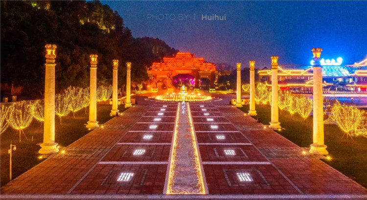 1611544147196823.jpg 四川乐山大佛景区莲花雕塑及莲花灯(图7)