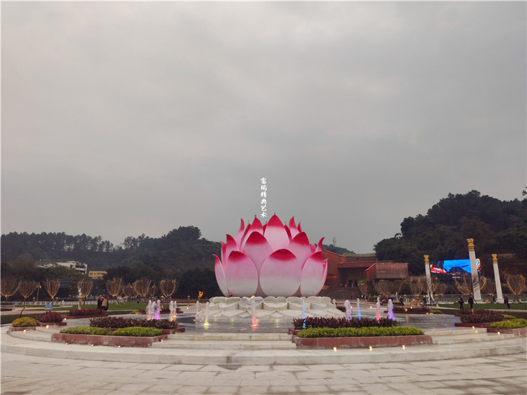 1609738699209255.jpg 四川乐山大佛景区莲花雕塑及莲花灯(图20)