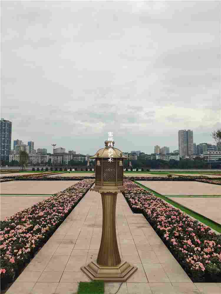 1601369851130754.jpg 四川乐山大佛景区莲花雕塑及莲花灯(图47)