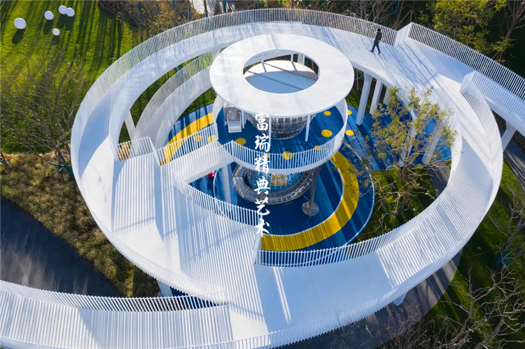 1609739318895819.jpg 云南昆明万科公园城市大门及灯塔(图1)