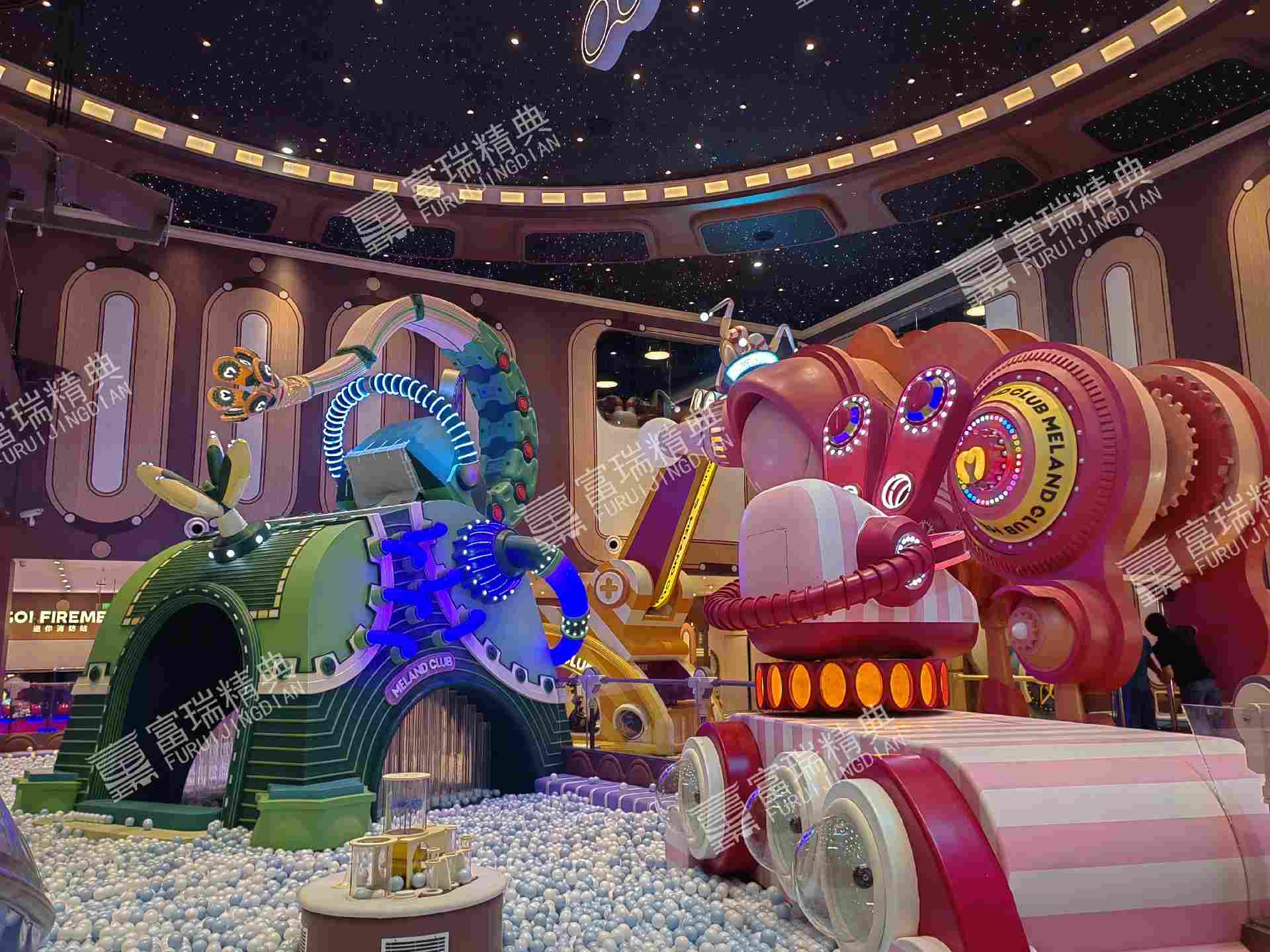 北京五棵松室内玻璃钢美陈雕塑(图11)