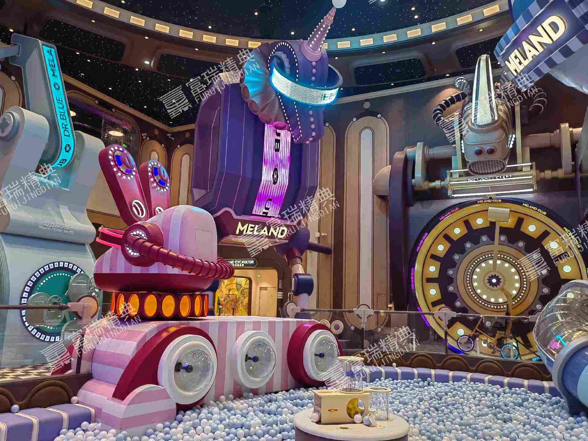 北京五棵松室内玻璃钢美陈雕塑(图15)