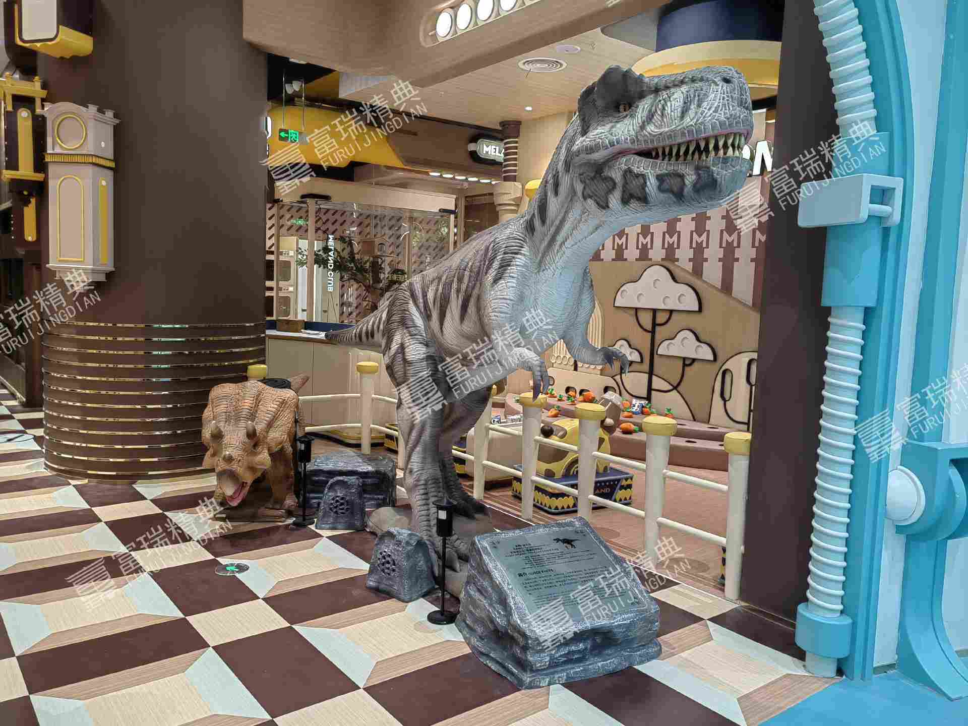 北京五棵松室内玻璃钢美陈雕塑(图26)