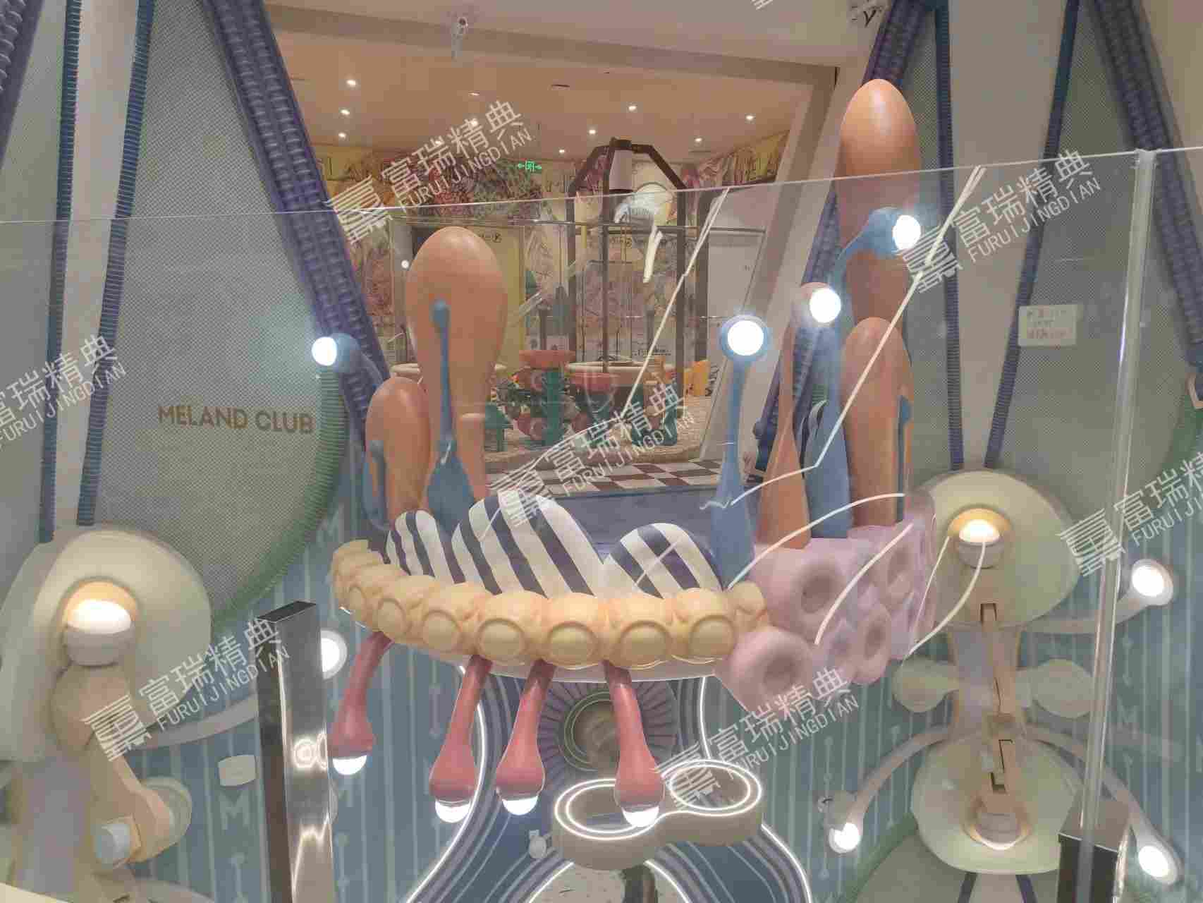 北京五棵松室内玻璃钢美陈雕塑(图27)