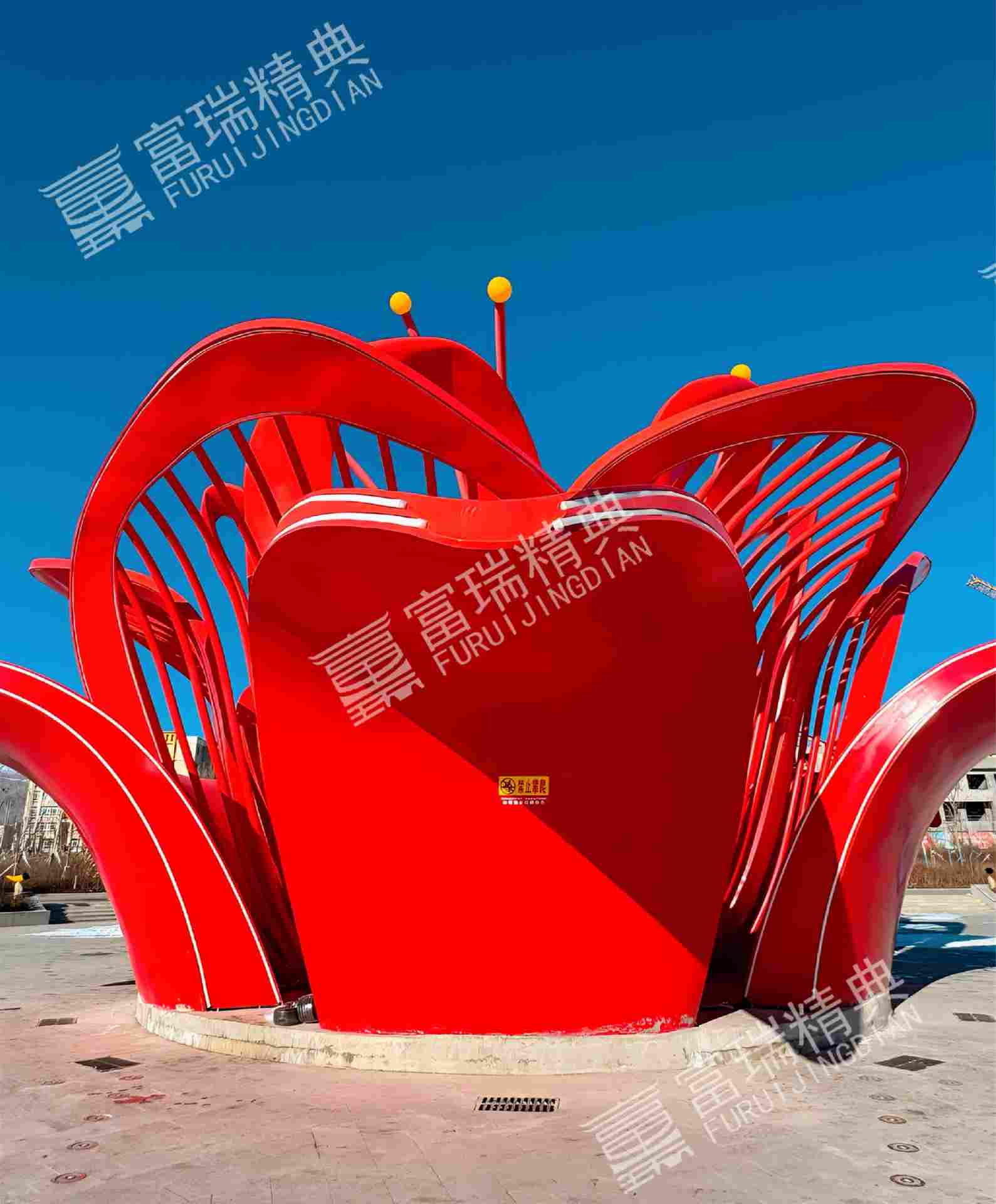 新疆昭苏石榴籽公园不锈钢雕塑(图1)